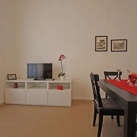 Casa Marmorata * روما